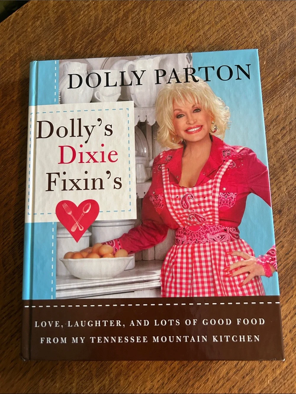 Dolly’s Dixie Fixin’s cookbook